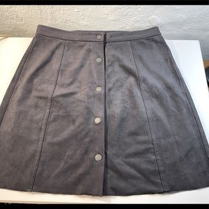 NWOT Suede Aritzia Front Snap Skirt